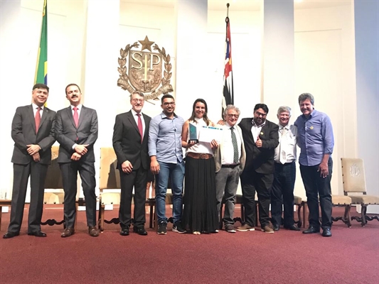 A conquista foi comemorada visto que Votuporanga conseguiu subir 15 posições no ranking deste ano e figura no seleto grupo de cidades premiadas por desenvolverem boas práticas ambientais gerenciadas pela Administração Municipal (Foto: Divulgação/Prefeitura de Votuporanga)