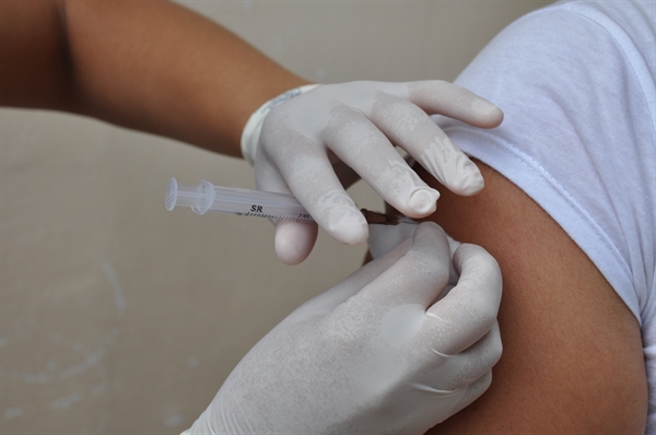 Durante a atualização da caderneta de vacina hoje, será avaliado se o paciente possui as doses da tríplice viral (Foto: Prefeitura de Votuporanga)