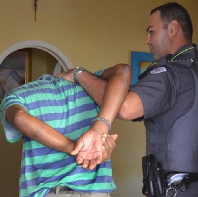 Homem de 56 anos é preso por aliciar menino