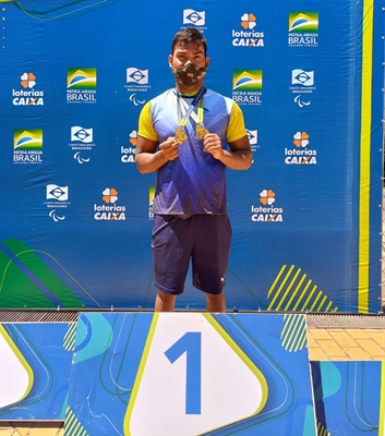 O atleta votuporanguense Erik de Souza Bailon de Oliveira, de 21 anos, se classificou para a final nacional do "Meeting Paralímpico Loterias Caixa” (Foto: Divulgação)