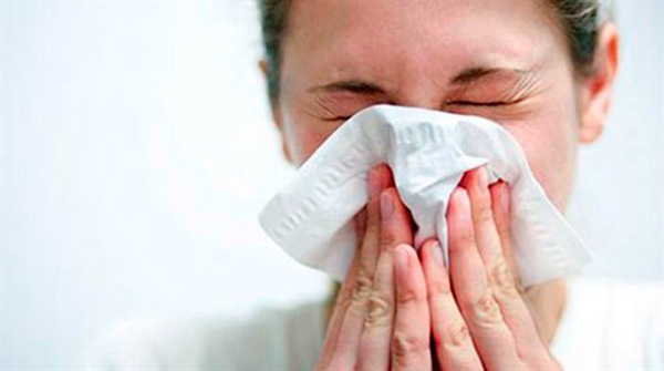 Nesta época do ano, é comum o aumento de casos de sinusite, rinite e outra doenças respiratórias  (Foto: Reprodução)