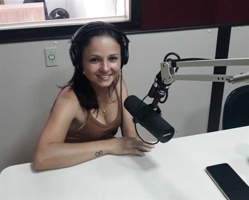 Valeska Bilac, da Imodec, esteve na Cidade FM para falar sobre o 1º Feirão da Casa Própria (A Cidade)