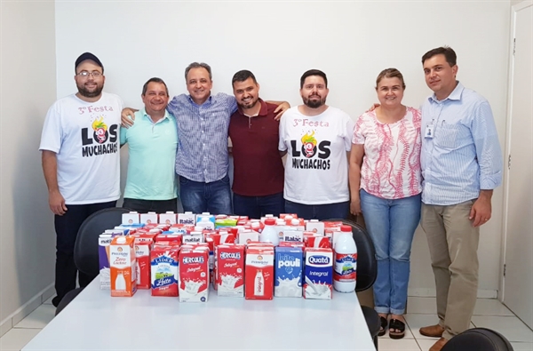 Integrantes realizaram festa e solicitaram alimento para o Hospital, único que atende SUS na cidade (Foto: Divulgação/Santa Casa)