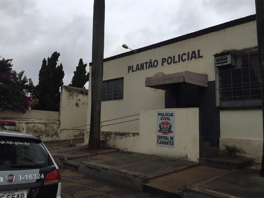O boletim de ocorrência foi registrado no Plantão Policial de Votuporanga e a polícia vai investigar o caso (Foto: A Cidade)