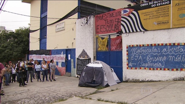 Passa de 180 número de escolas ocupadas em São Paulo