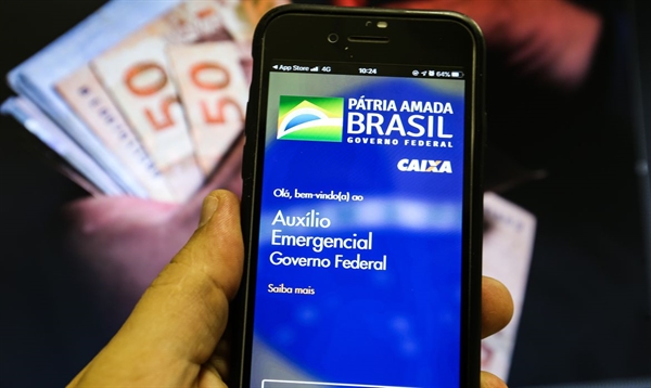Os recursos também poderão ser transferidos para uma conta-corrente, sem custos para o usuário (Foto: Marcello Casal Jr/Agência Brasil)