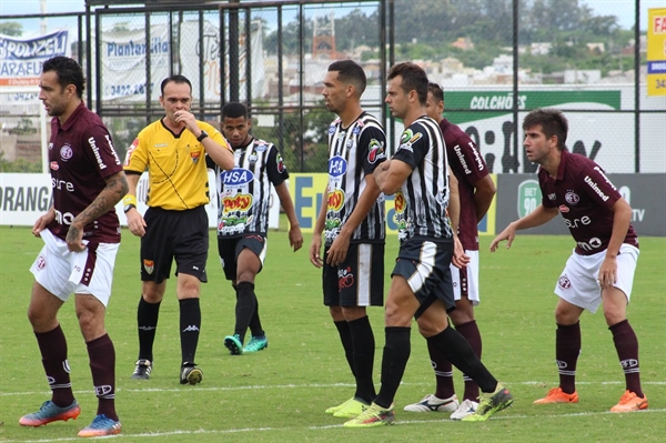 Votuporanguense e Ferroviária jogaram neste domingo (25) na Arena Plínio Marin (Foto: Rafael Nascimento/CAV)