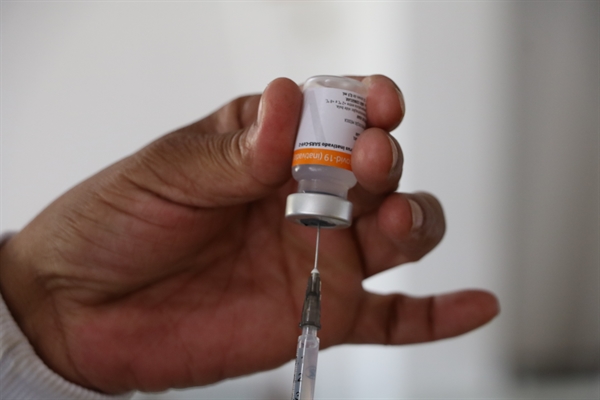 O posto de vacina do Assary também ficará de plantão até às 20h para vacinar a população (Foto: Prefeitura de Votuporanga)