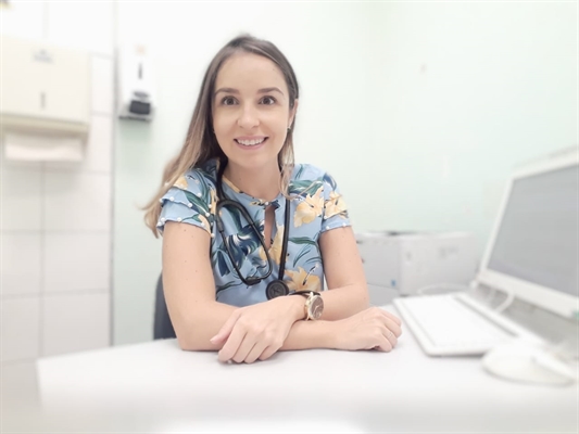 Médica do SanSaúde, Dra. Camila de Conti Fochi, oferece dicas para os pais (Foto: Santa Casa)
