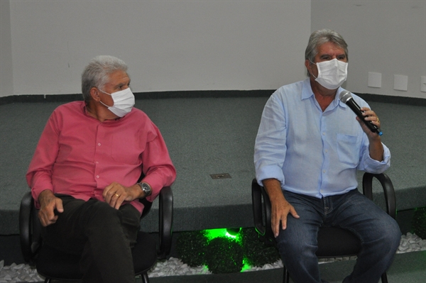 Jorge Seba e Cabo Valter receberão amanhã seus diplomas de prefeito e vice da Justiça Eleitoral (Foto: A Cidade)   