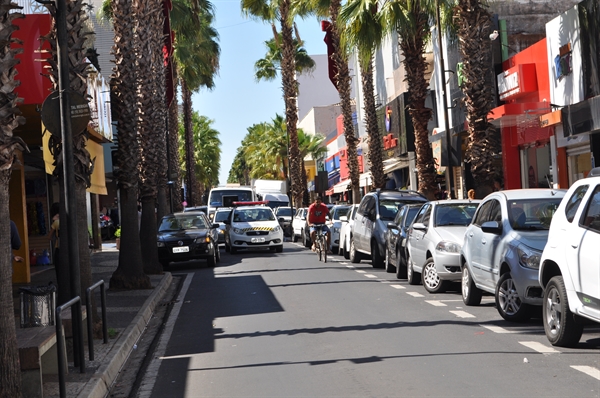 Comércio poderá ficar aberto até a meia-noite nesta Black Friday (Foto: A Cidade)