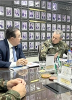 Relator geral do orçamento, Motta recebeu a visita do Comandante do Exército, General Tomás Ribeiro Paiva.  (Foto: Assessoria)