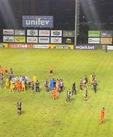  A atmosfera ficou inflamada, muito pelo clima de caldeirão da torcida, e de muita reclamação no fim da partida (Foto: A Cidade)