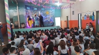 Escolas da cidade de Cardoso recebem teatro