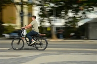 Bicicletas motorizadas com escapamentos barulhentos tiram a paz dos moradores de Votuporanga
