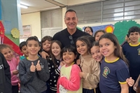 Orgulho de Nhandeara, Doriva compartilha com alunos um pouco da sua trajetória de vida