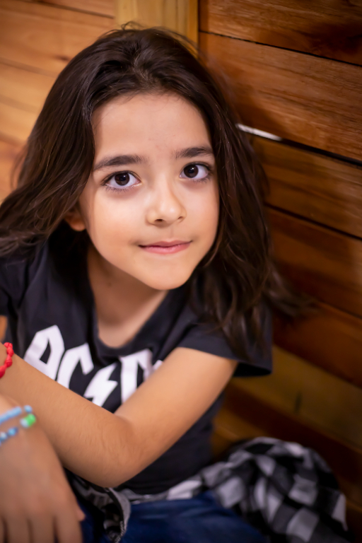 Quem assopra as velinhas em comemoração ao seu aniversário é Vicente Prado Cumba que completa 7 anos hoje (04) e recebe todo o amor e carinho dos papais Milena Prado e Rafael Cumba. Os amiguinhos e familiares também se unem para cantar o tradicional “ parabéns a você” e desejam muitas felicidades para o feliz aniversariante. Parabéns Vicente, que papai do céu lhe proteja sempre com muita saúde e alegria