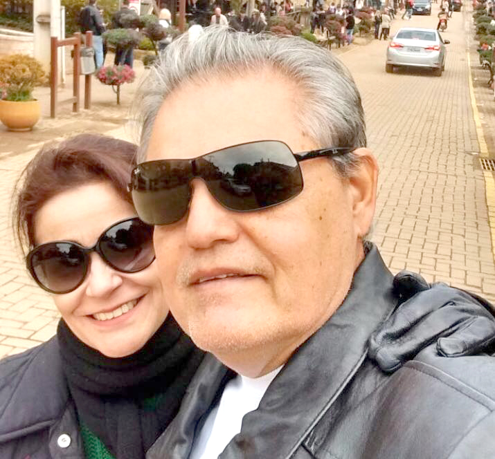 Hoje é dia de celebrar a vida do empresário Walter Madrid, que inicia mais um ciclo rodeado de afeto, boas energias e a companhia especial de familiares e amigos. Entre todas as demonstrações de carinho, destaca-se o da querida Ana Paula Neves, sempre presente e dedicada, garantindo ao aniversariante todo o amor e atenção que ele merece. Que esta nova etapa venha repleta de saúde, realizações e muitas alegrias. Parabéns, Walter! Que seu dia seja iluminado e sua caminhada, sempre abençoada. 