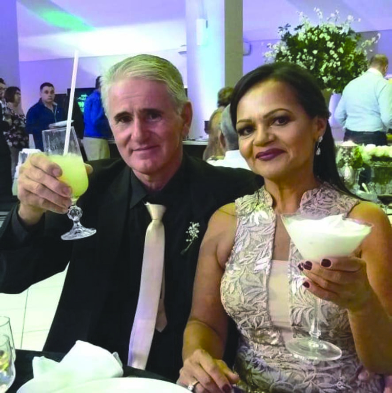 “Iraci Gutierrez, dia 1º de setembro foi dia de agradecer a Deus pela sua presença em nossas vidas. Que você tenha muita saúde e muitos sorrisos em seus dias! Amamos você!”, de seu esposo Anísio Frausto e família
