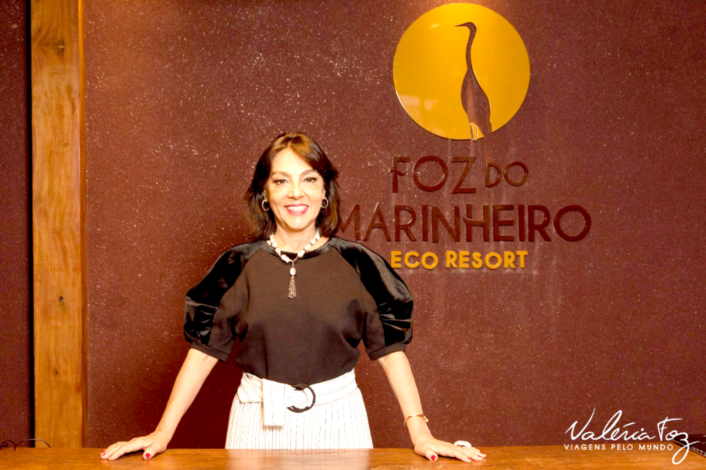Parabéns, Valéria Minhóz Fóz! 
Neste sábado celebramos a nova idade dessa mulher admirável, ícone de charme, beleza e elegância. Casada com Dr. Wilson Fóz e à frente do Eco Resort Fóz do Marinheiro, Valéria se destaca não só pela classe que encanta, mas também pela força e visão de uma empresária promissora, que inspira todos ao seu redor. Parabéns Valéria! Que seu novo ciclo venha repleto de luz, bênçãos, saúde e muitos motivos para sorrir.
