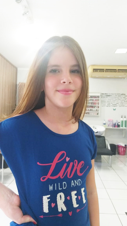 Hoje é o aniversário de Ana Julia Pegolo B. Zontini. A linda gatinha teen comemora seus 10 anos juntamente aos pais, Eduardo e Daniela, e demais familiares. Parabéns, Ana Julia, felicidades mil para você. Receba o nosso carinho