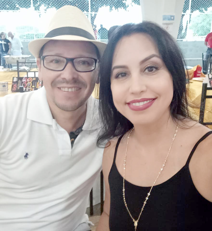 A maravilhosa professora de dança do ventre Simone Nogueira e seu esposo Nelson Nishimura curtindo a “Feijuca da Vovó” realizada recentemente no Assary Clube de Votuporanga