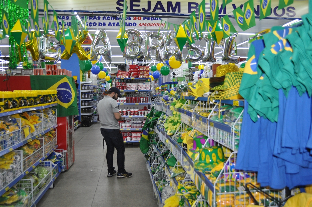 ACV apresenta calendário do comércio de Votuporanga para os jogos do Brasil  na Copa - Jornal A Cidade de Votuporanga