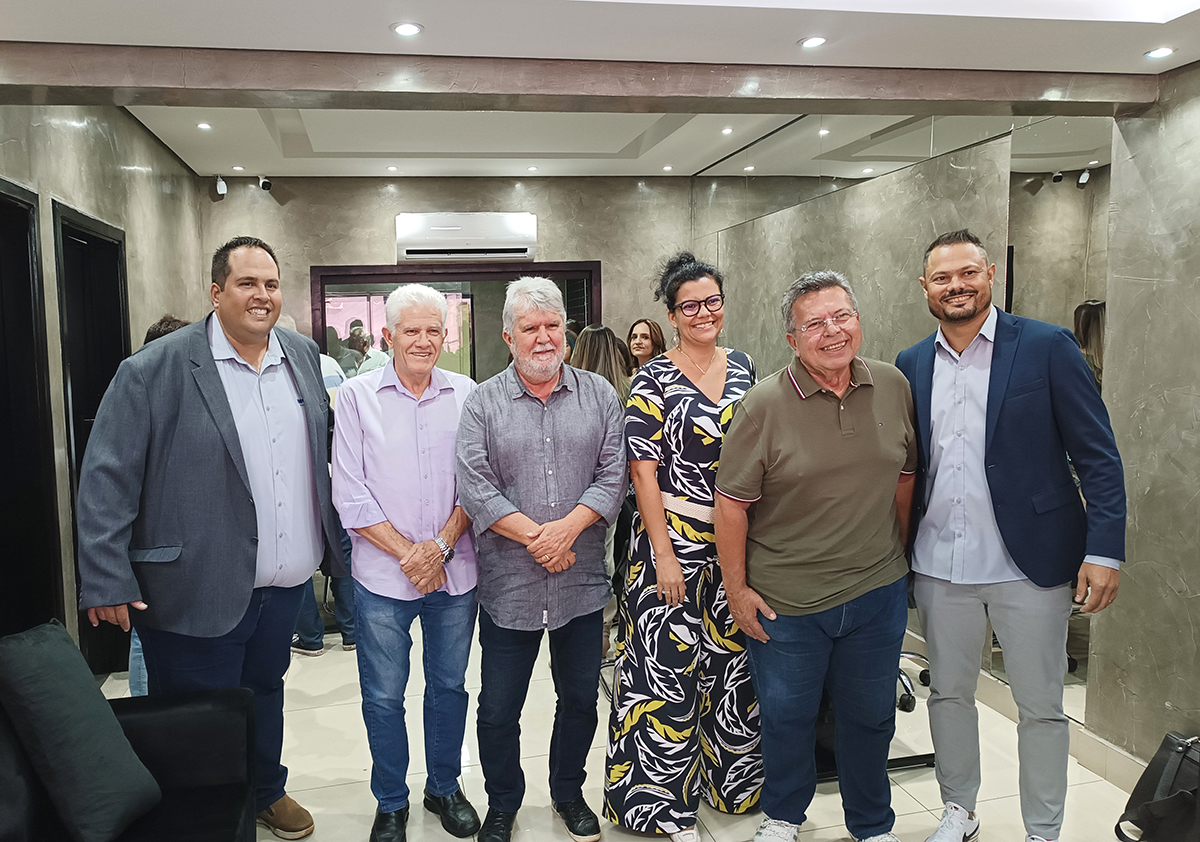 Pedro, Cabo Valter, Jorge Seba, Karina do Carmo, Carlão e Neto