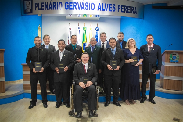 Tomaram posse ontem, na Câmara Municipal, os nove vereadores eleitos para a legislatura 2021-2024 de Valentim Gentil (Foto: Câmara Municipal)