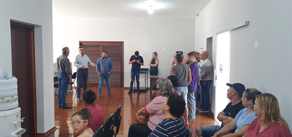 Famílias de Votuporanga realizaram o sonho da casa própria ao assinarem o contrato de quitação de suas casas da CDHU (Foto: A Cidade)