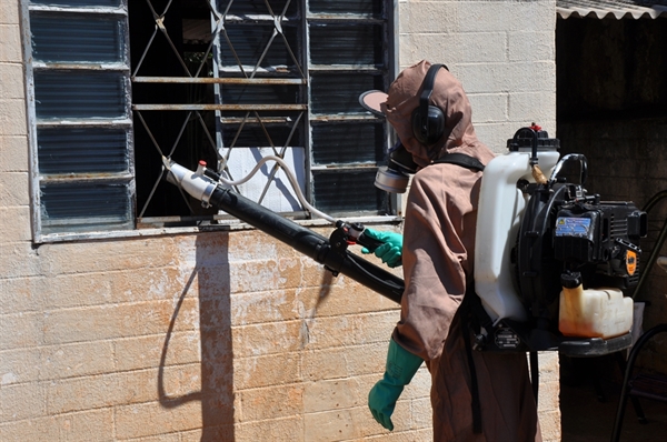 O trabalho de nebulização contra a dengue foi reiniciado na cidade na semana passada (Foto: Prefeitura de Votuporanga)