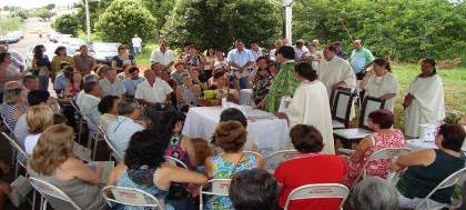Primeira missa na Capela Frei Galvão 