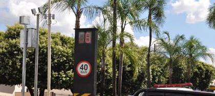 Duas lombadas eletrônicas não geram multas