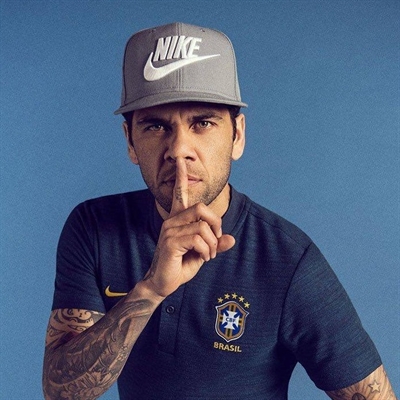 Daniel Alves (Facebook)