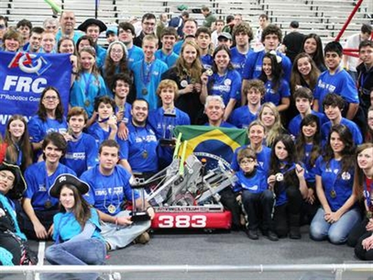Estudantes brasileiros vencem competição de robótica nos Estados Unidos
