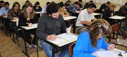 Ensino à distância oferece Administração Pública