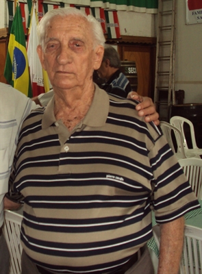 Constantino Santoro lança livro sobre a Associação