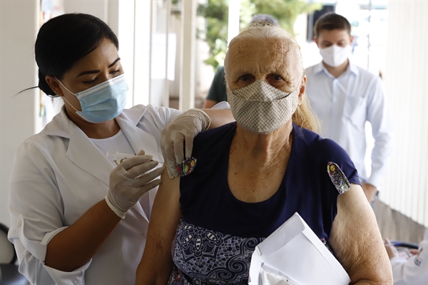 Ampliação foi possível porque o município recebeu 440 novas doses nesta semana (Foto: Prefeitura de Votuporanga)