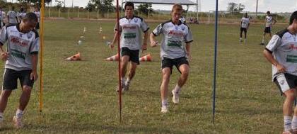CAV intensifica treinos físicos no início da semana