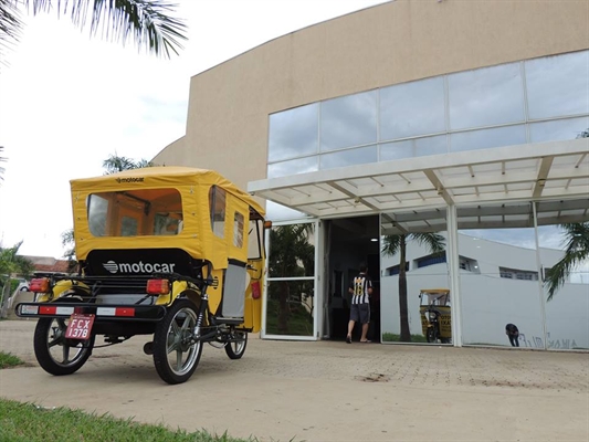 Tuk-tuks estão impedidos de circular na cidade