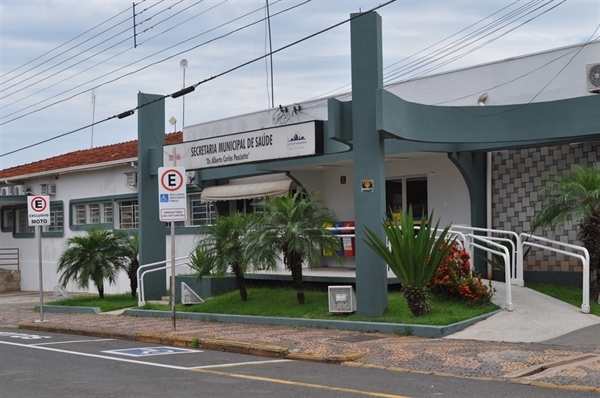 Secretaria Municipal da Saúde; pasta está em alerta por conta da dengue no município (Foto: A Cidade)