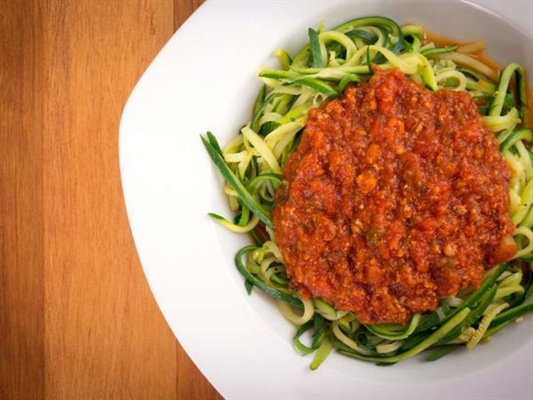 Receita do Dia - Espaguete de abobrinha à bolonhesa