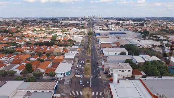 Bairro mais populoso da cidade é a que concentra o maior número de mortes e casos de Covid (Foto: V1 Fotos e Vídeos)