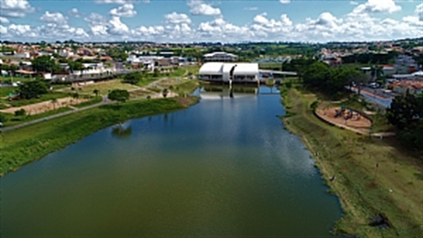 É importante destacar que todo o entorno do Parque da Cultura fica à disposição da população (Foto: Prefeitura de Votuporanga)