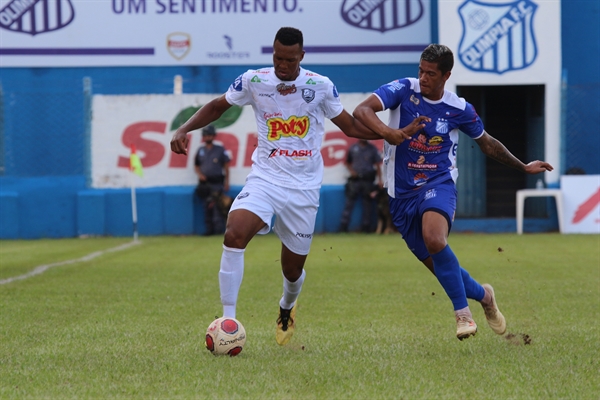 A Votuporanguense busca um resultado positivo na estreia da segunda fase hoje, na Arena (Foto: Rafael Bento/CAV)