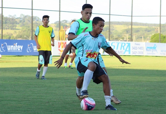 As categorias de base da Votuporanguense entram em campo na manhã de hoje na Arena Plínio Marin