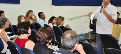Palestra aborda lei de certificação das entidades 