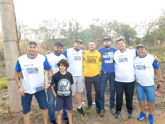 O Movimento Direita Votuporanga fez questão de deixar claro: eles não possuem contato com o pré-candidato Dalbert Mega  (Foto: Redes sociais)