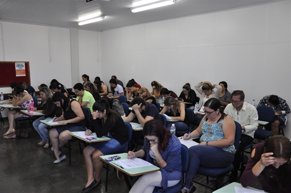 Todos deverão comparecer no dia 23 de janeiro, às 8 horas, na Secretaria da Educação (Foto: Prefeitura de Votuporanga)