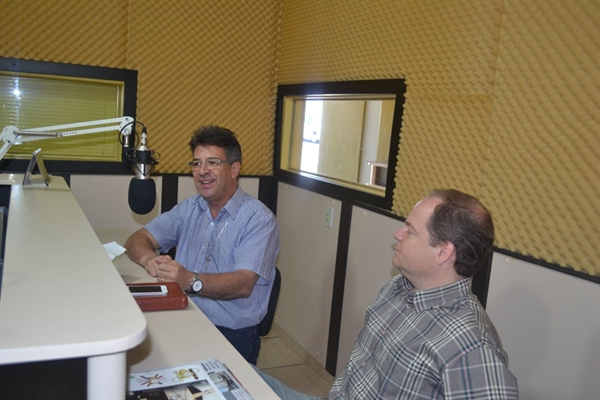 Tannus esteve na Rádio Cidade, ao lado de Eliezer